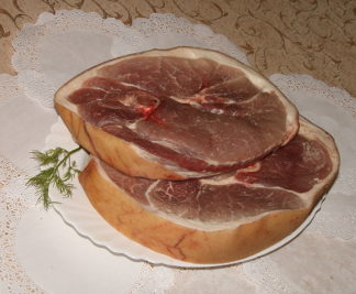 Окорок "Свиной" (на кости)